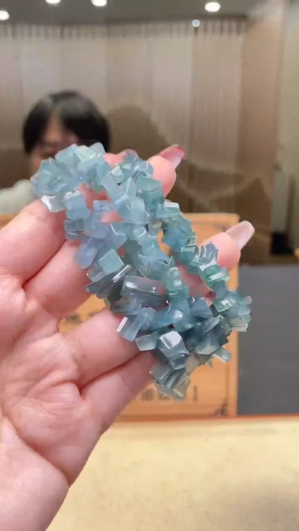 【闪购商品】定制翡翠未镶嵌多样性发货 (只发一件) *A13