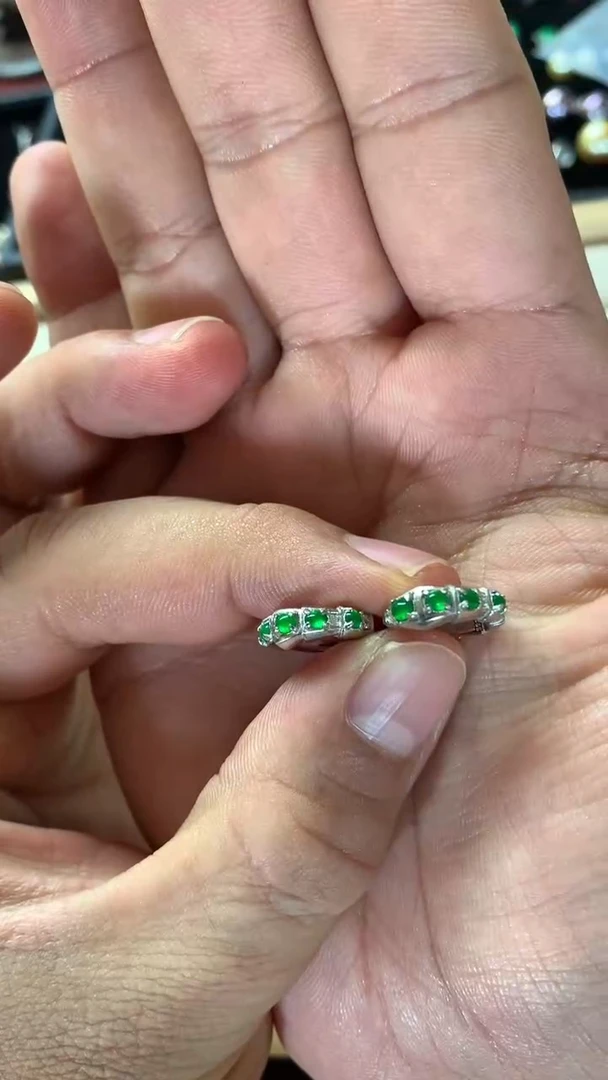 未镶嵌翡翠耳饰翡翠耳钉