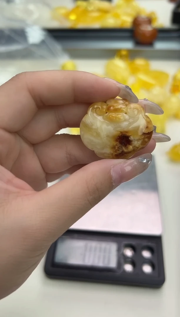 裸石琥珀未镶嵌琥珀蜜蜡吊坠