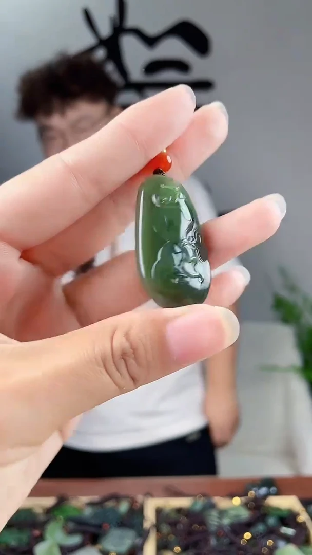 和田玉未镶嵌颈饰拍一发一，多样性发货