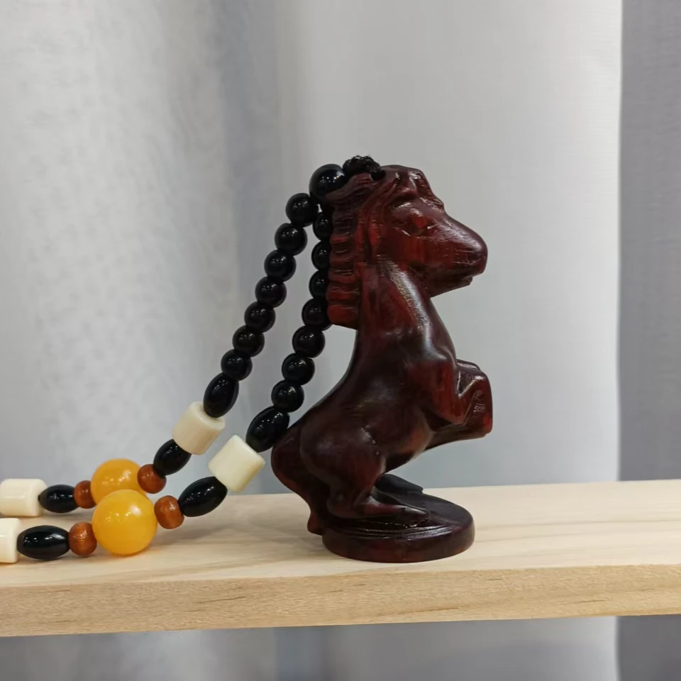 马 生肖紫檀木雕刻手把件