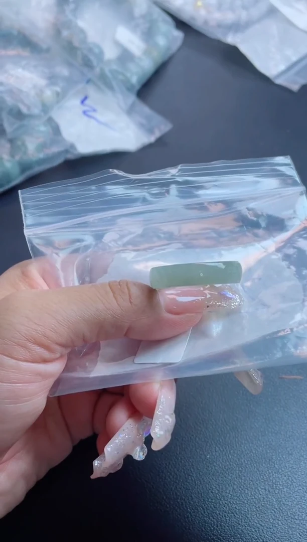 翡翠戒指未镶嵌戒圈