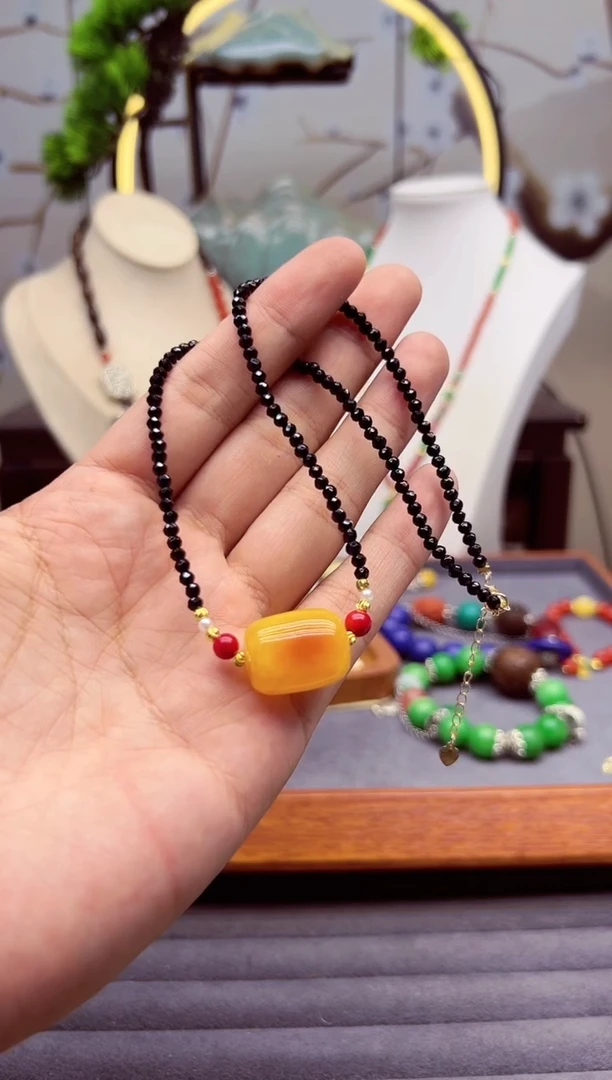 【闪购商品】蜜蜡颈饰14K金镶嵌X302```````