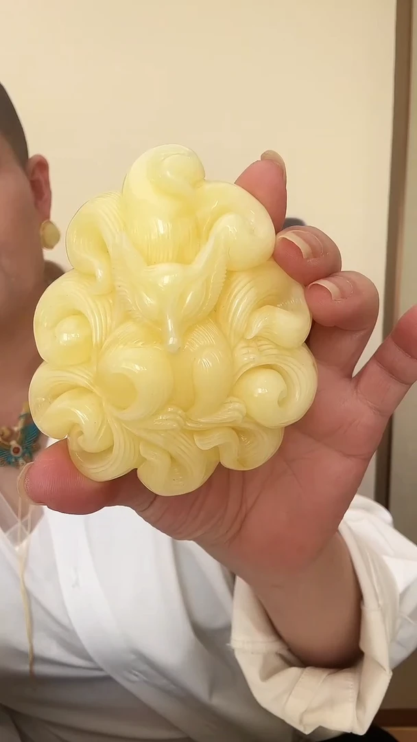 琥珀颈饰未镶嵌吊坠