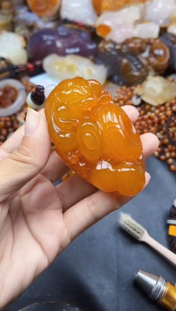 未镶嵌1玛瑙/玉髓贝****房ll