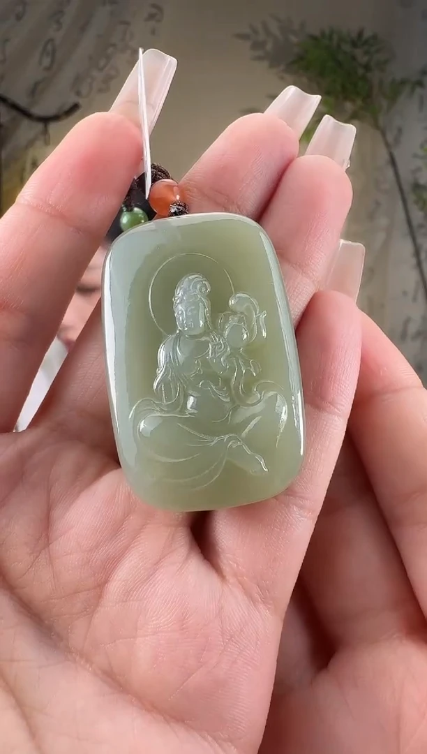 和田玉未镶嵌颈饰观音