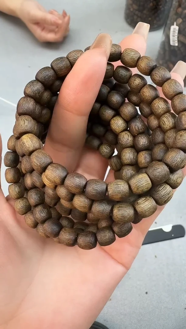 沉香手串07白奇沉水鼓珠单圈多样性发一