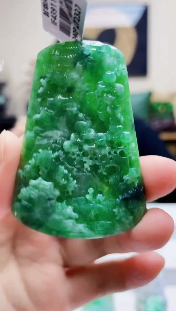 未镶嵌定制翡翠吊坠85