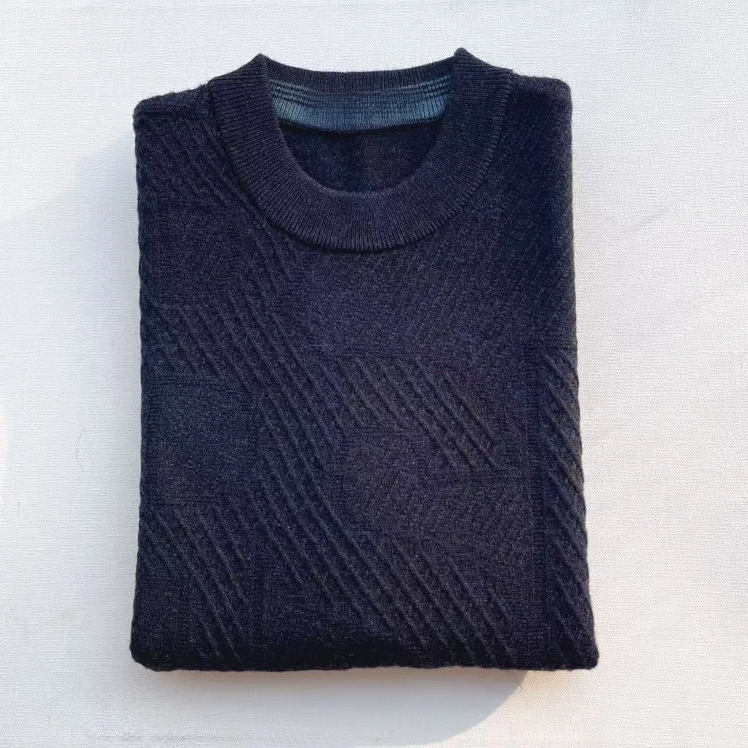 72 爱*登*宝 胸前d字提花450克羊毛衫 保暖舒适绵羊毛