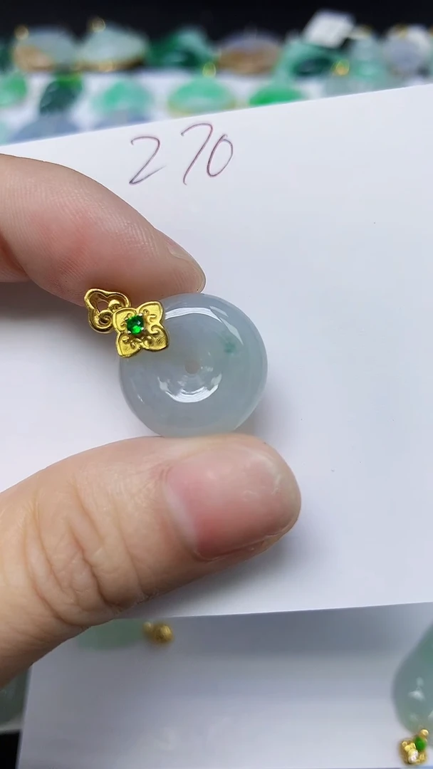 翡翠未镶嵌颈饰 天然缅甸翡翠A货