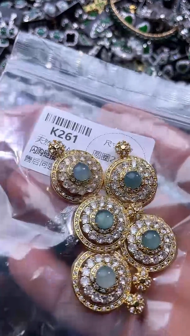 【闪购商品】翡翠颈饰未镶嵌K261多样性发其一