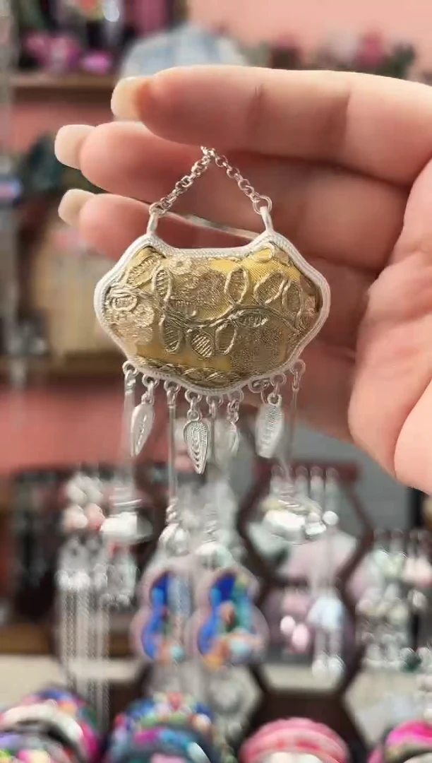 艺枝独绣手工饰品114