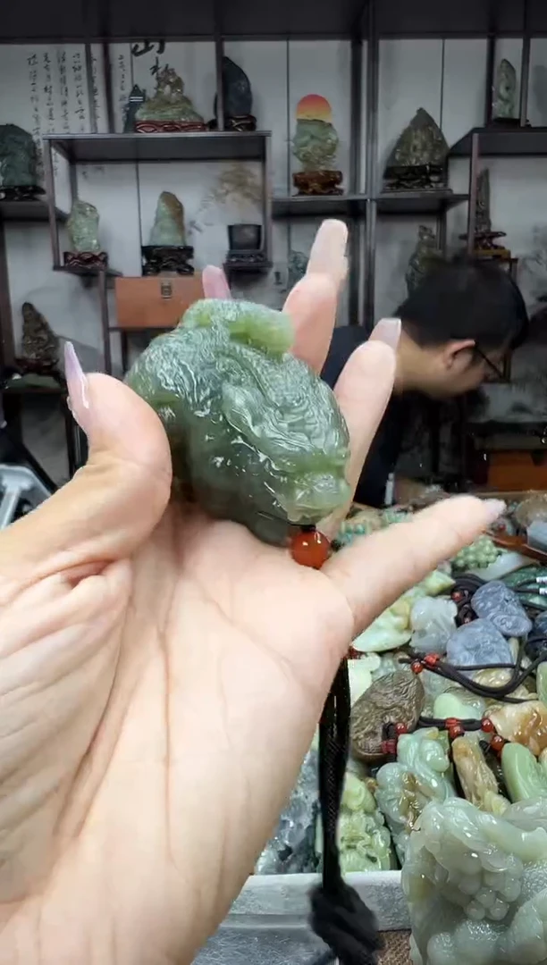 未镶嵌和田玉把件1