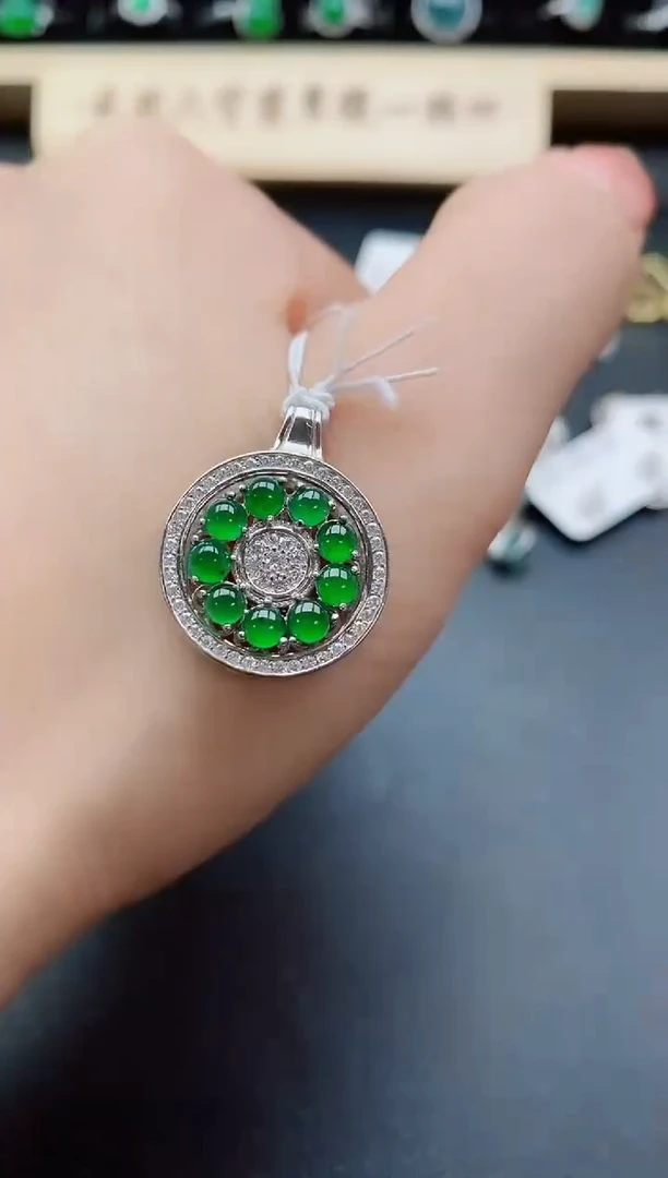 吊坠(赠链)银S925镶嵌翡翠1