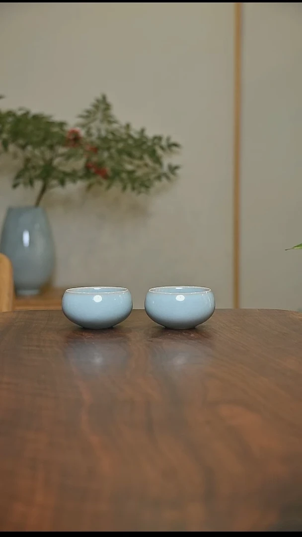 禅定杯2只 天青 微瑕 无款