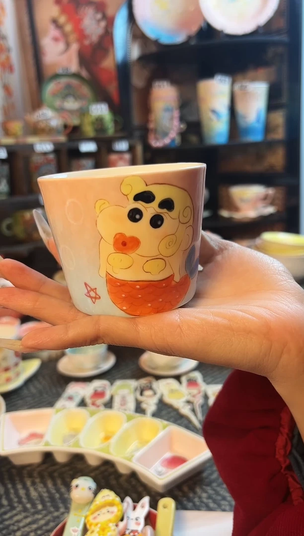 景德镇设计款手绘杯杯