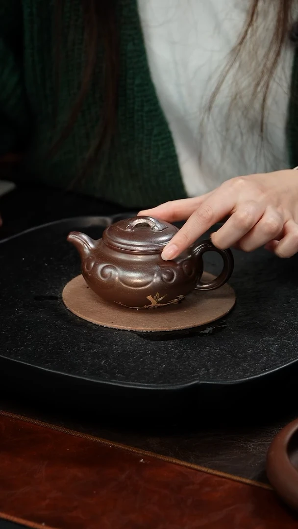 茶壶紫砂顾海荣 如意仿古19 燕霞红 200毫升