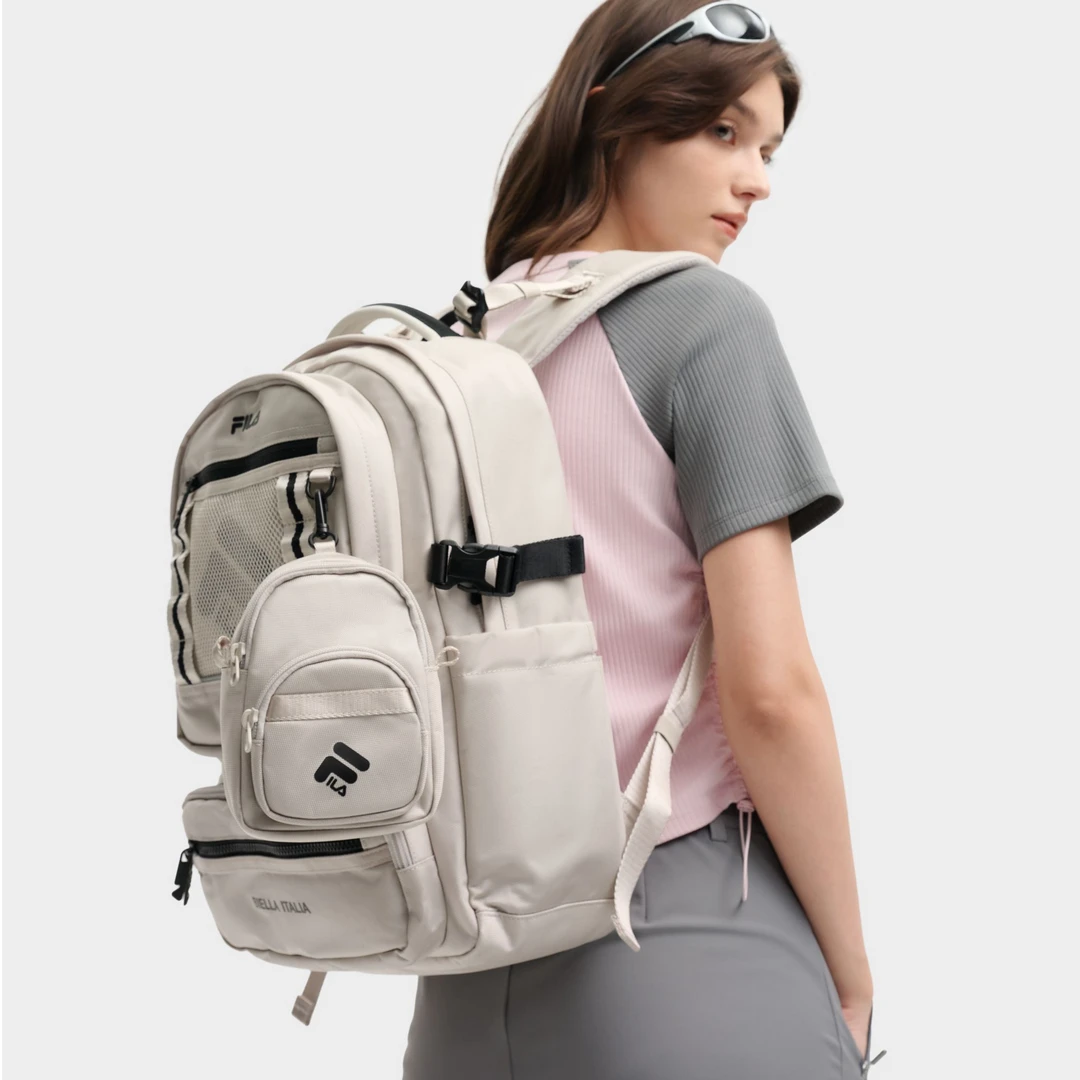Fila/斐乐新【挺括护脊减负分仓】简约舒适男女双肩背包F13U539132F