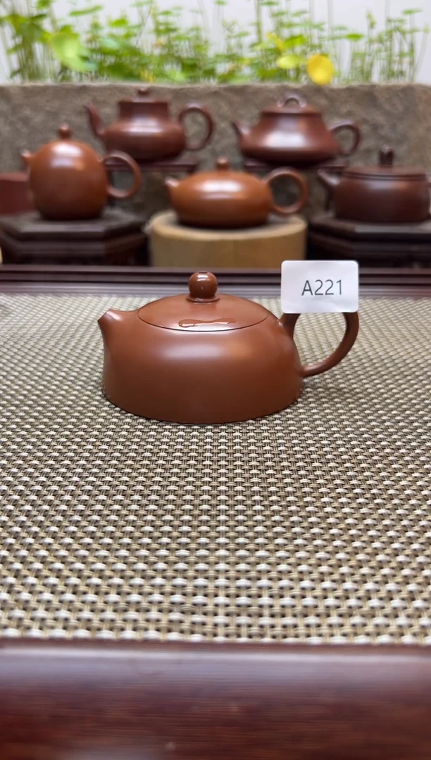 【闪购商品】朱泥茶壶原矿全手工  A221