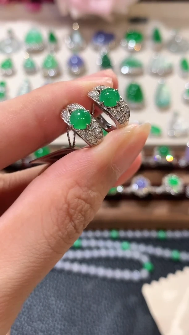 18K金镶嵌翡翠耳饰z55