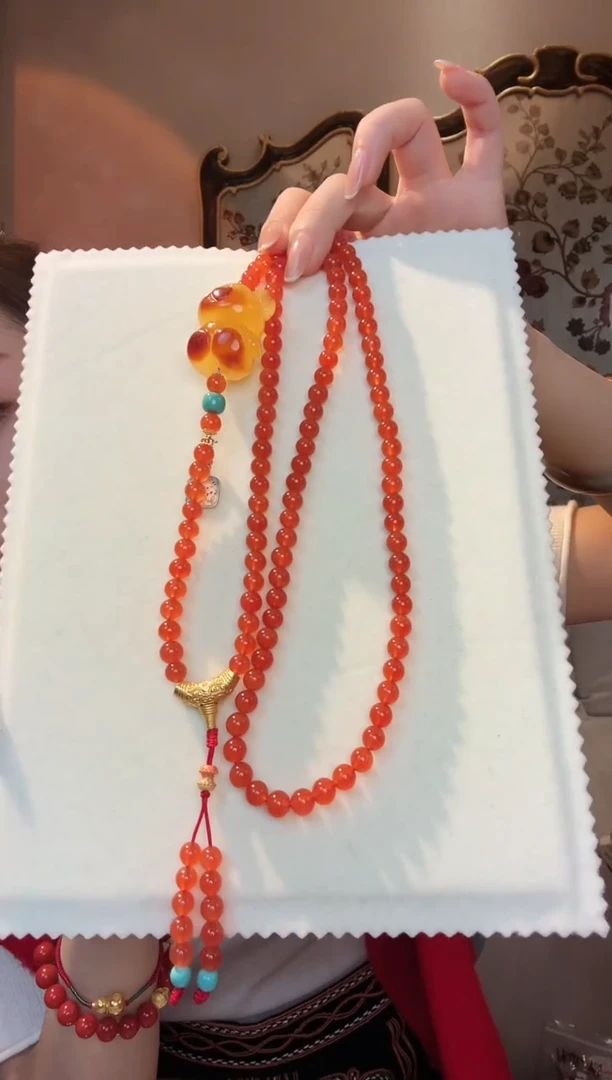 【闪购商品】南红玛瑙颈饰未镶嵌冰种南红多圈蜜蜡小熊