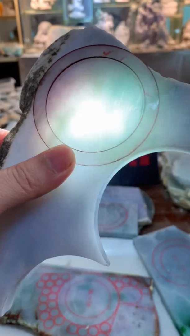 翡翠裸石0朗0翡翠珠宝605