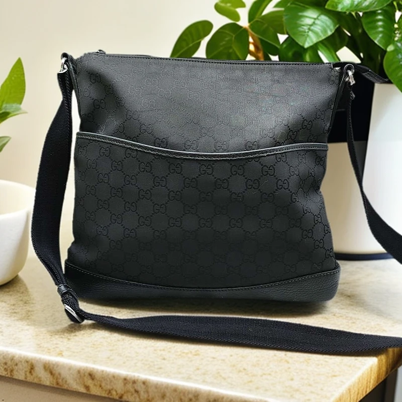 95新 GUCCI/古驰 黑色 单肩斜挎包 1338 2222