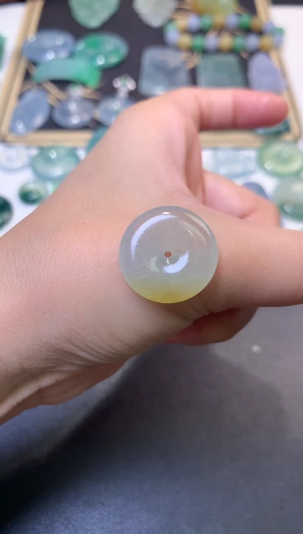 未镶嵌定制翡翠毛货