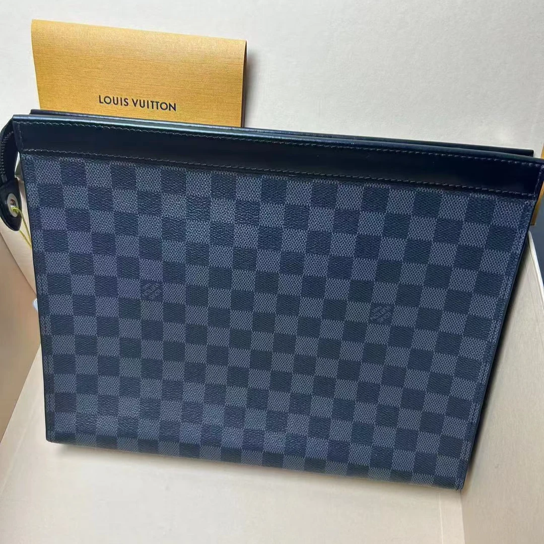 95新 LouisVuitton/路易威登 黑色棋盘格大洗漱/手拿包