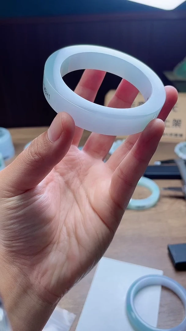 定制翡翠手镯未镶嵌华*定制