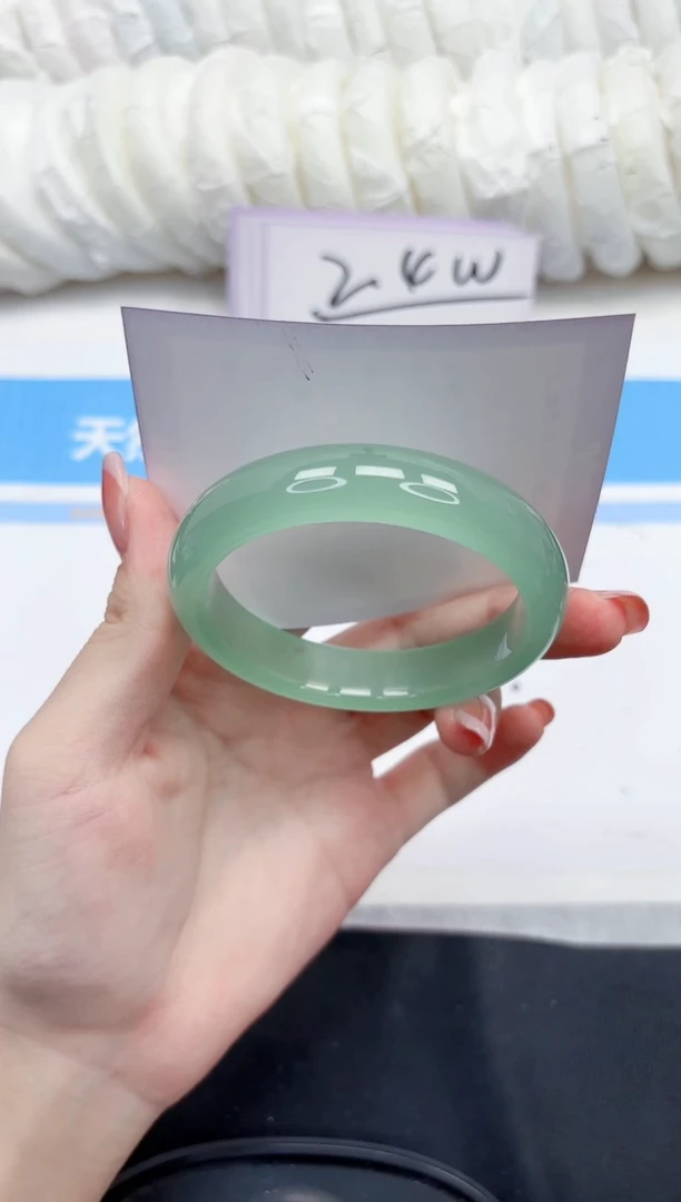 未镶嵌手镯石英质玉209-60-仪式感