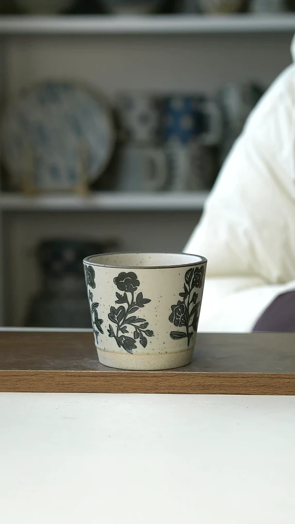 【闪购商品】陶瓷手作粗陶220ml黑玫瑰猪口杯@4-2@