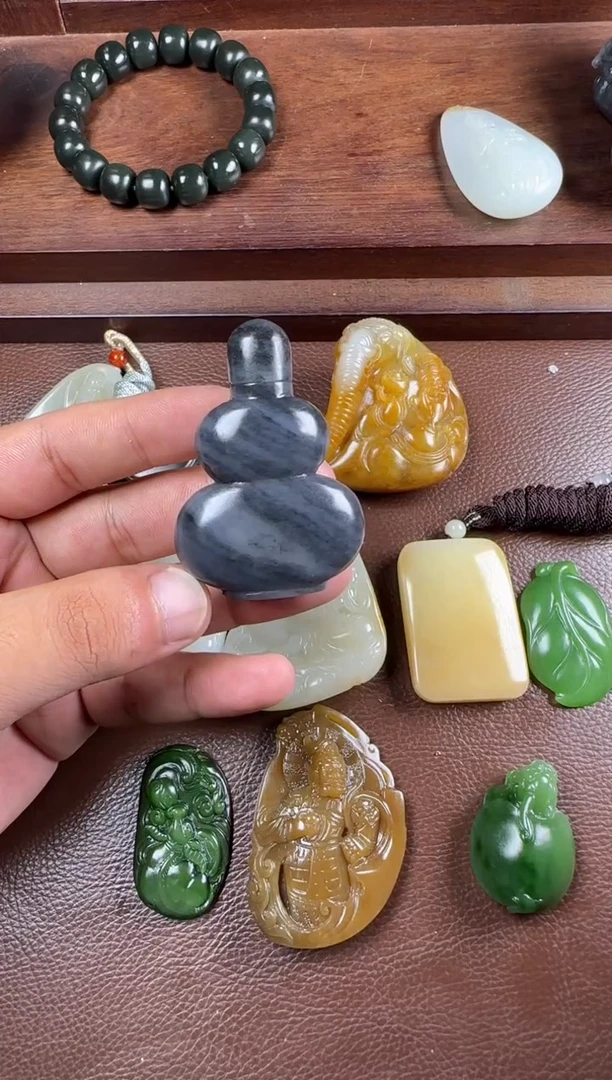 未镶嵌和田玉挂件挂件