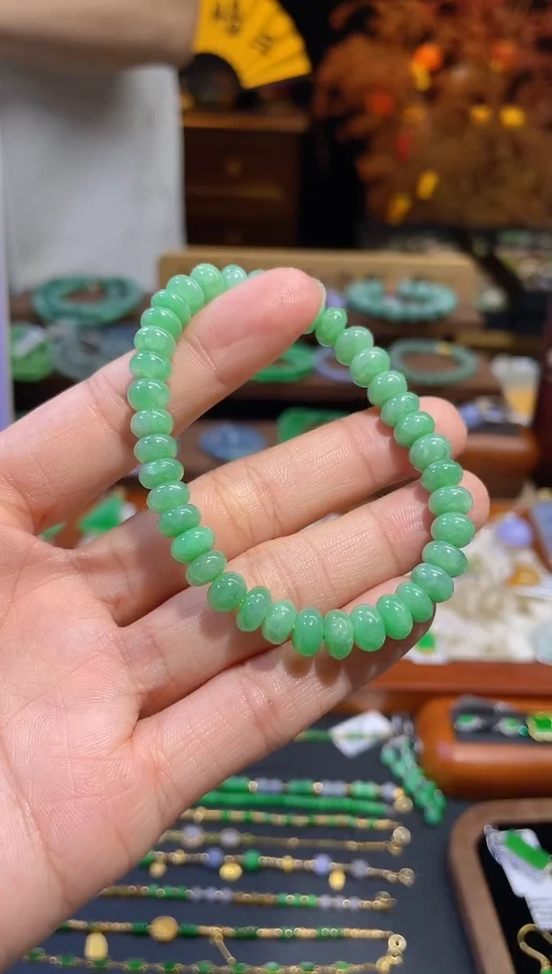 颈饰未镶嵌翡翠假一赔三