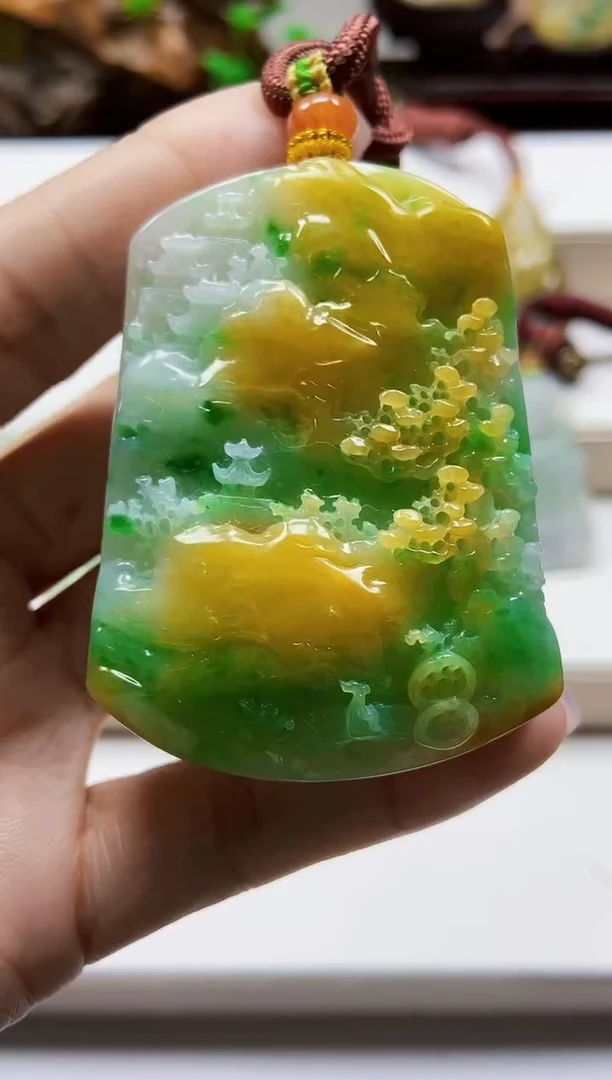 颈饰未镶嵌翡翠翡翠A货