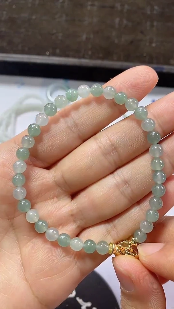未镶嵌定制翡翠手串