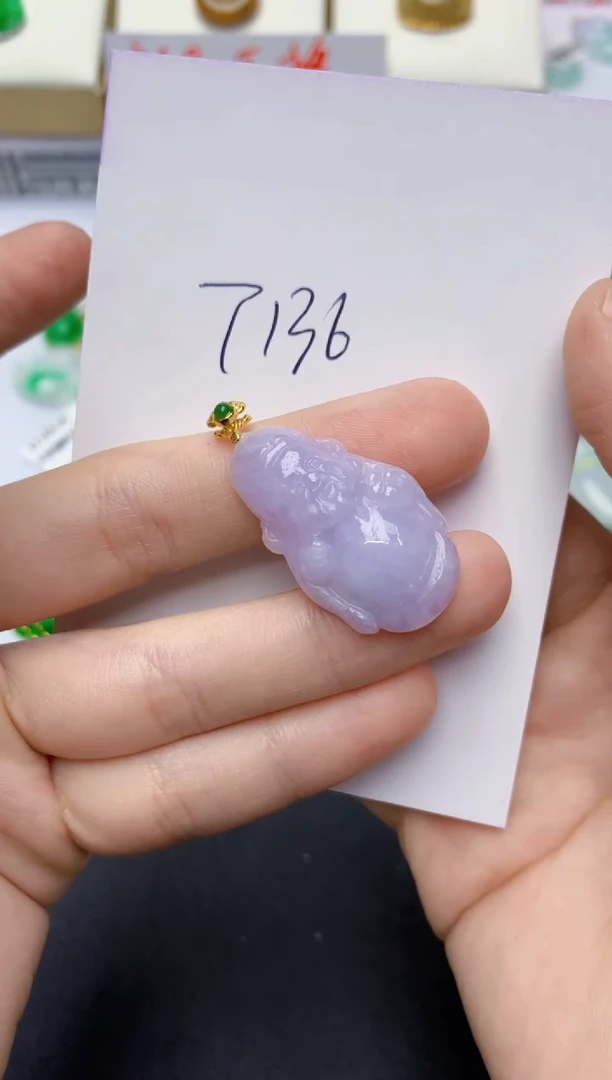 翡翠未镶嵌颈饰0000000000