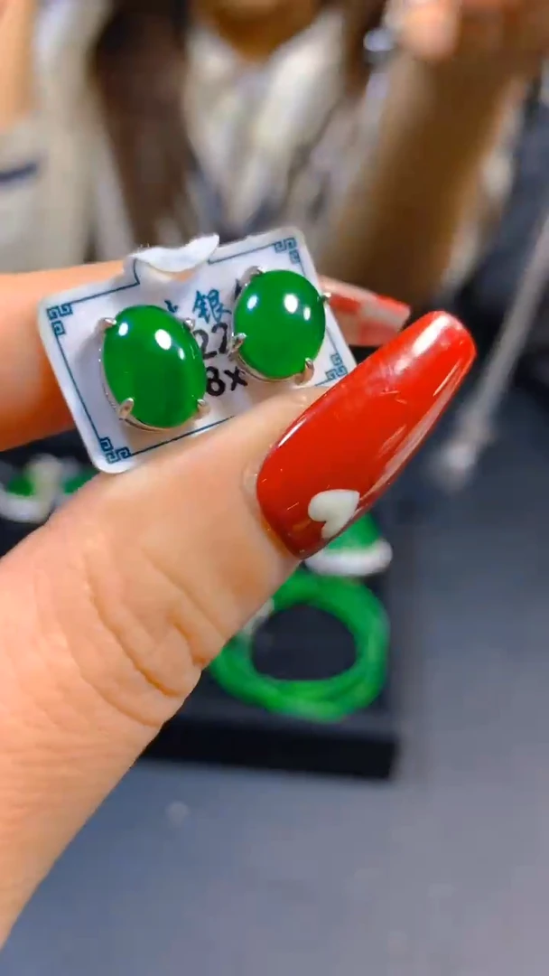 【闪购商品】翡翠耳饰未镶嵌0682698971多样性发一