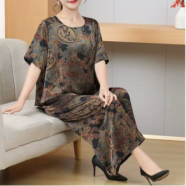 夏季新款中老年妈妈两件套高端时尚加肥洋气龙凤呈祥奶奶冰丝套装