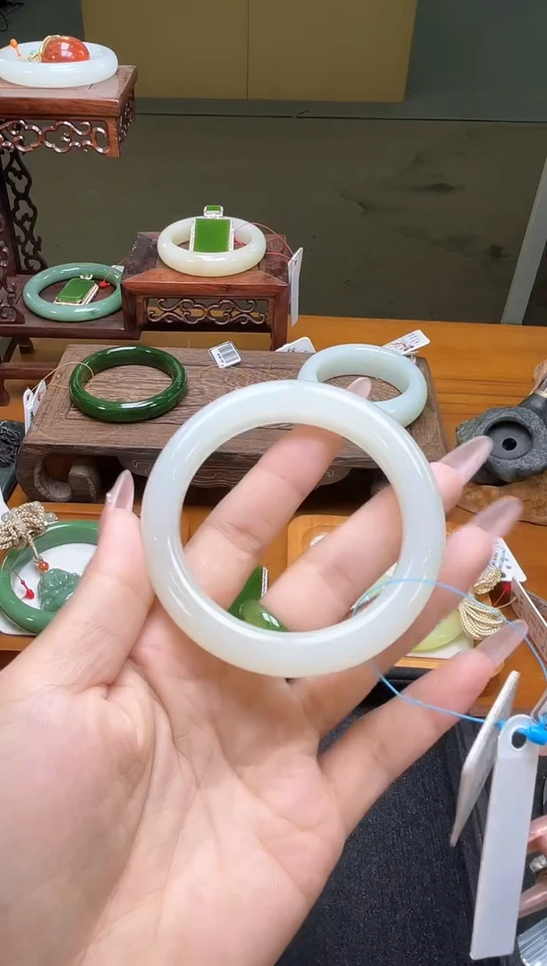 未镶嵌手镯和田玉青海野牛沟白玉 56圈