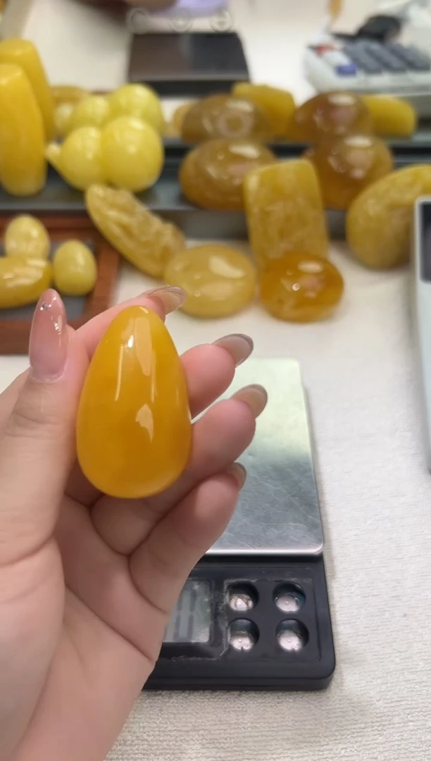 裸石琥珀未镶嵌琥珀蜜蜡吊坠