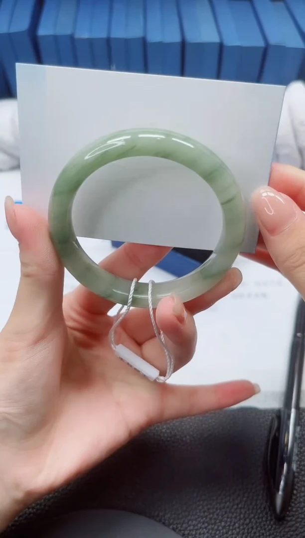 石英质玉手镯未镶嵌27-54.6