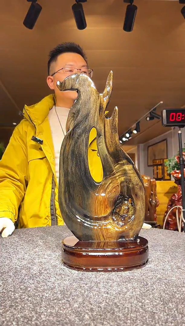 金丝楠木雕款辉*金丝楠木摆件