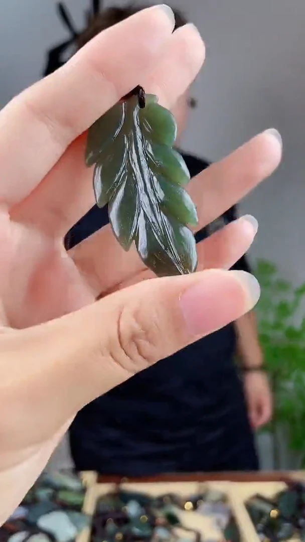 和田玉未镶嵌挂件拍一发一，多样性发货