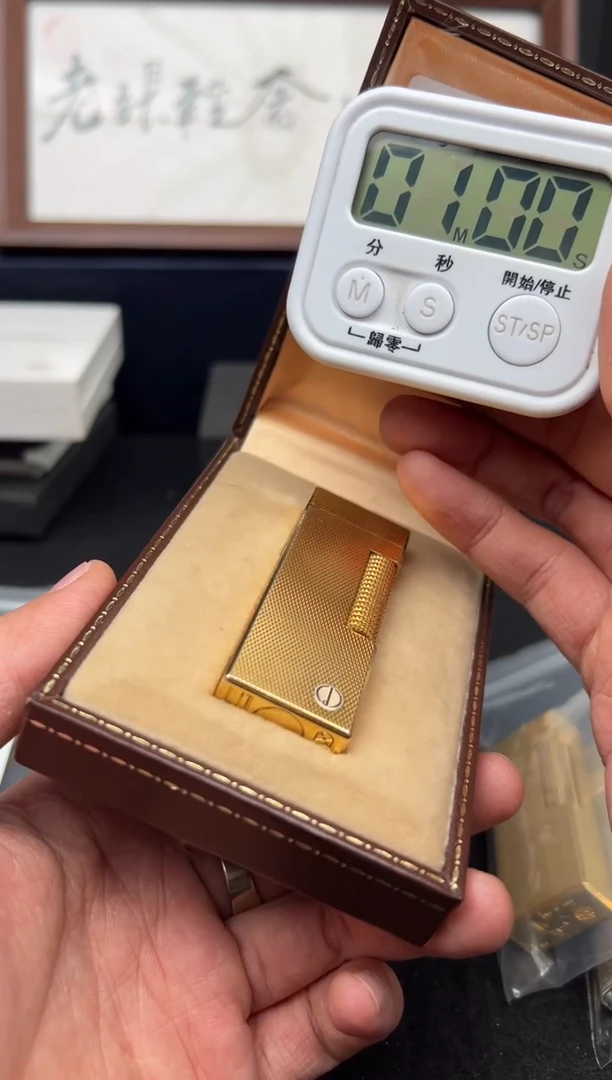 李*辉【老张回血】中古打火机（裸机）