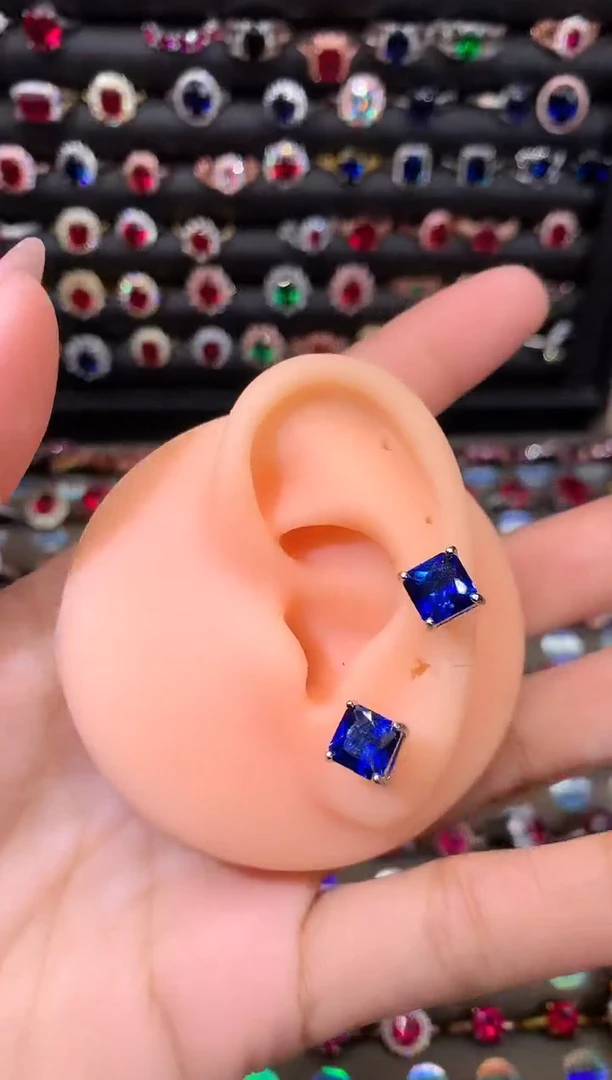 【闪购商品】蓝宝石耳饰银S925镶嵌7