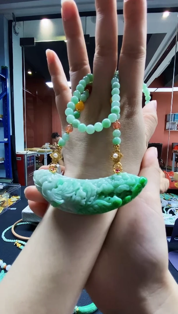 颈饰未镶嵌翡翠翡翠吊坠