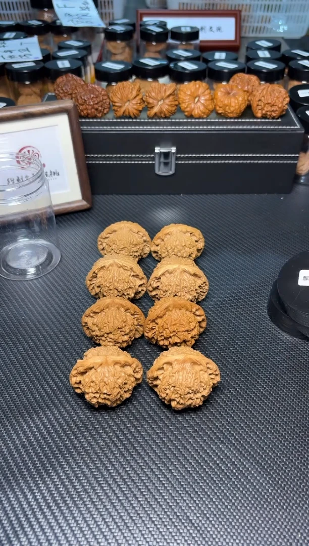 文玩核桃把件173麒麟纹官帽52