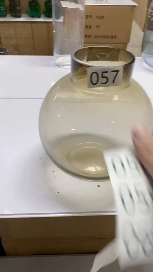 清仓玻璃花瓶057