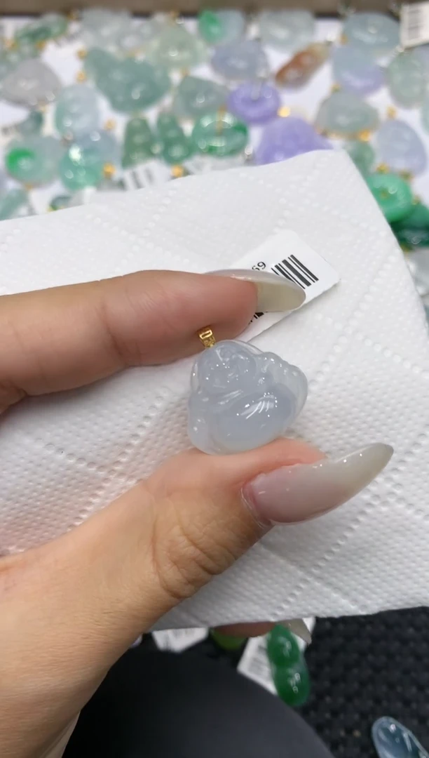 颈饰18K金镶嵌翡翠111111111111